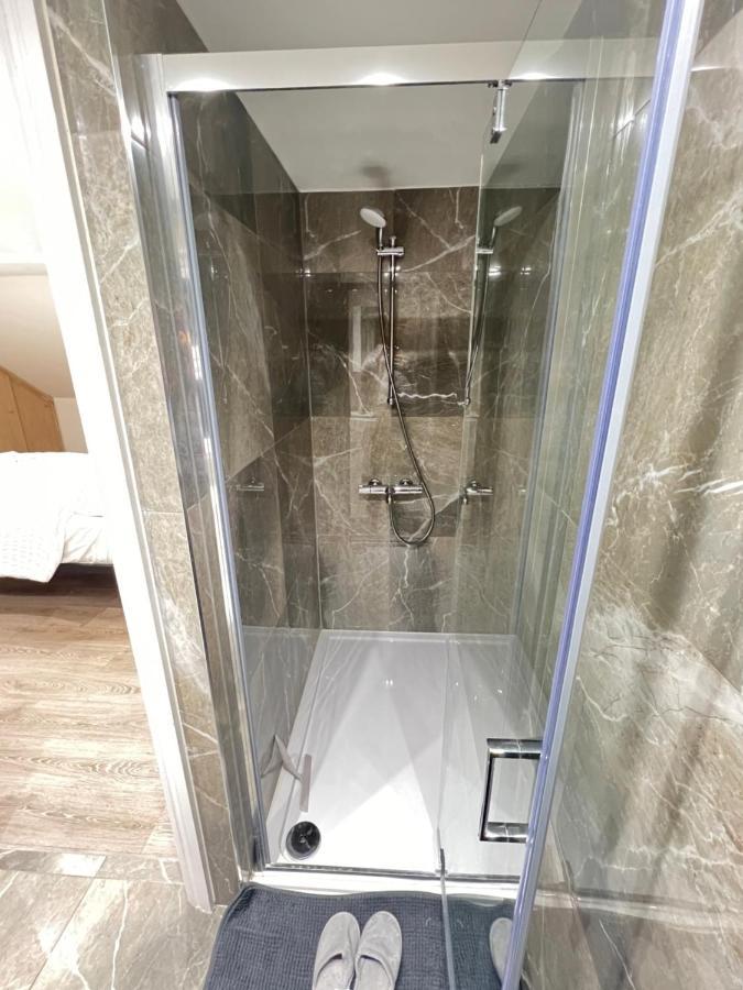 Stayeasy En-Suite Лондон Екстериор снимка